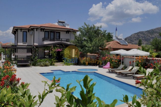 ListGlobally Türkiye'de lüks alıcı raporu