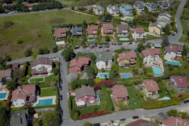 Zekeriyaköy Villa Yaşamı İçin Üst Segmentte Cazip Bir Bölge.