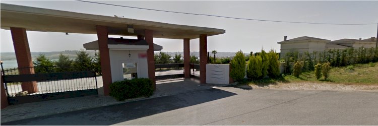 Büyükçekmece- Lakeside Home