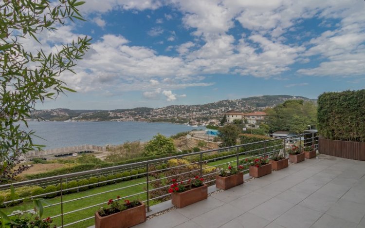 Beşiktaş ta Villa Yaşamının İncisi Boğaz Hattı